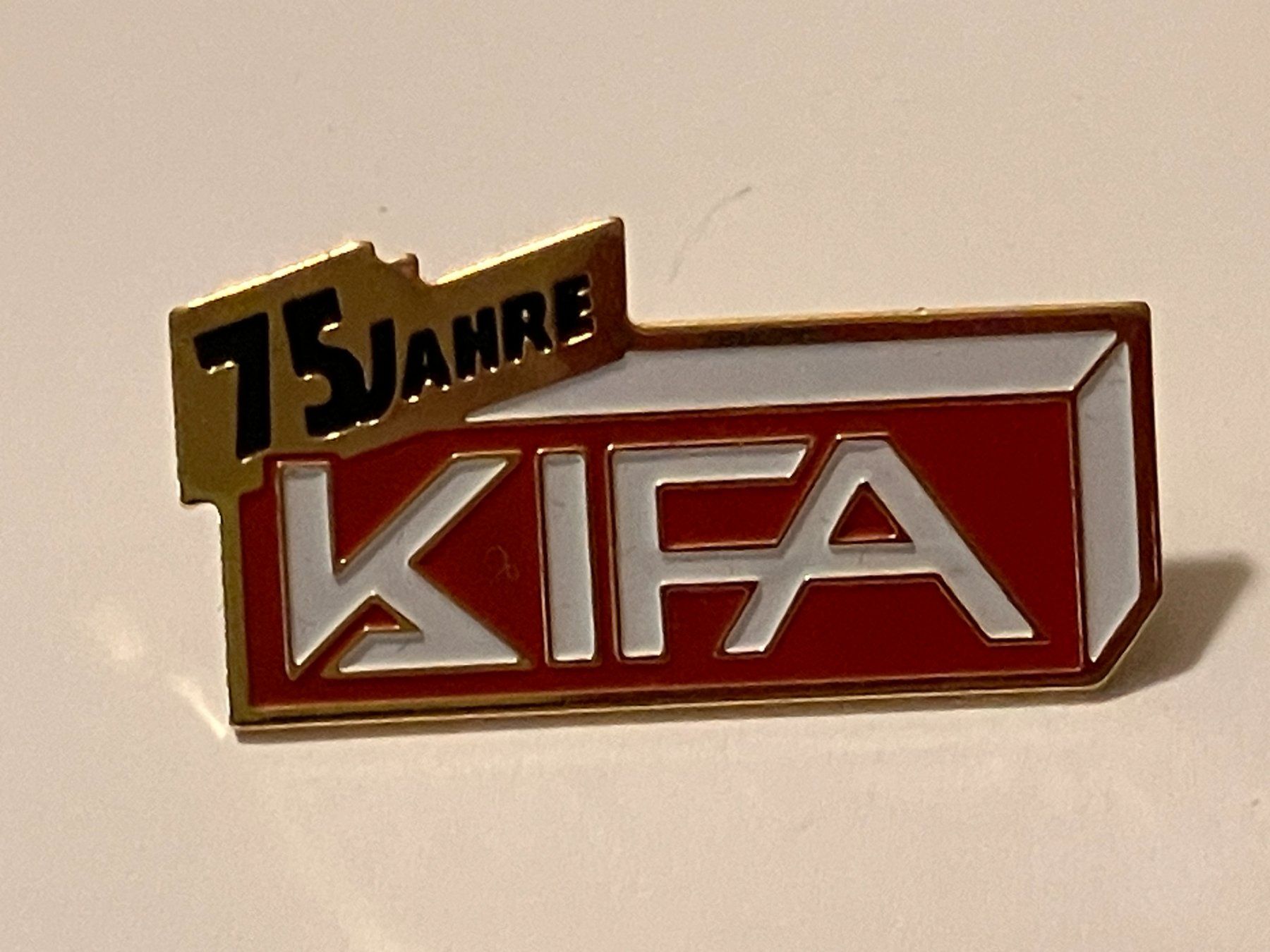 Placchette & Badge: 1 Pin Kifa 75 Jahre – Usato da Basel venduto da djwwpp