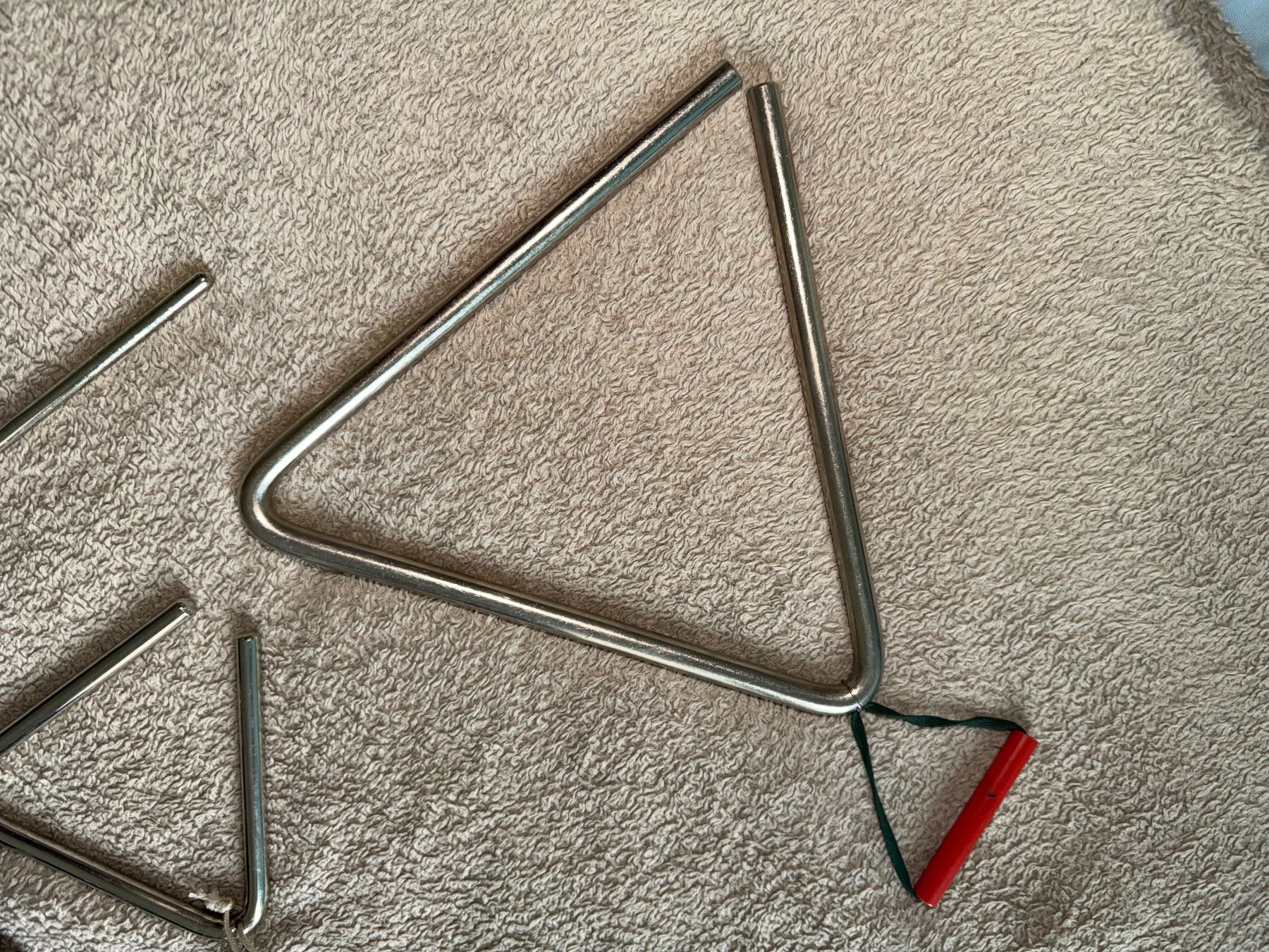 Strumenti musicali: 3 er Set Triangeln Musikinstrumente, – Usato da Aarau venduto da KorgPA 3
