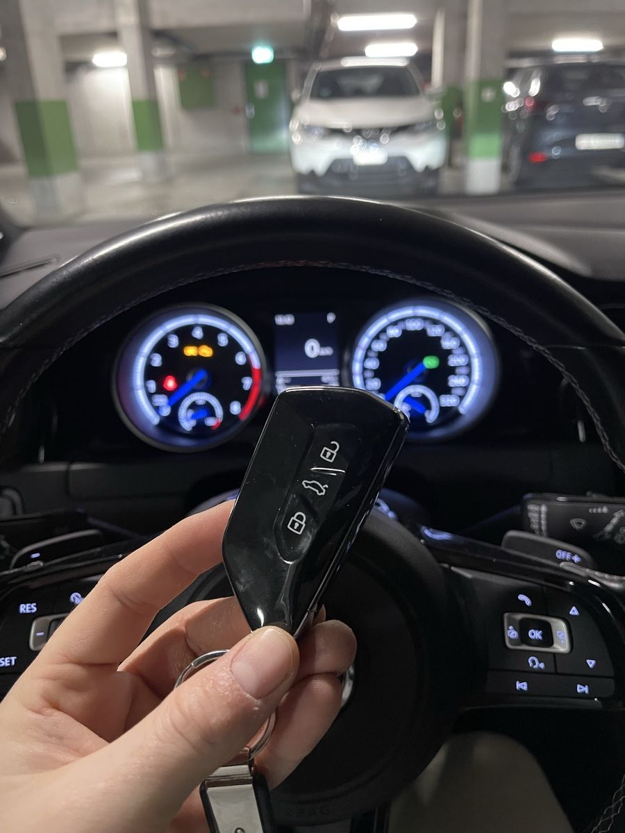 Portachiavi: VW "R" Rückseitendeckel – Nuovo (secondo la descrizione) da Luzern venduto da Prof.Farnsworth 1