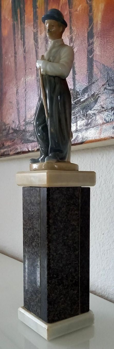 Statuette: Chaplin Keramikfigur auf Marmorsockel – Usato da Wallisellen venduto da chanel007 1