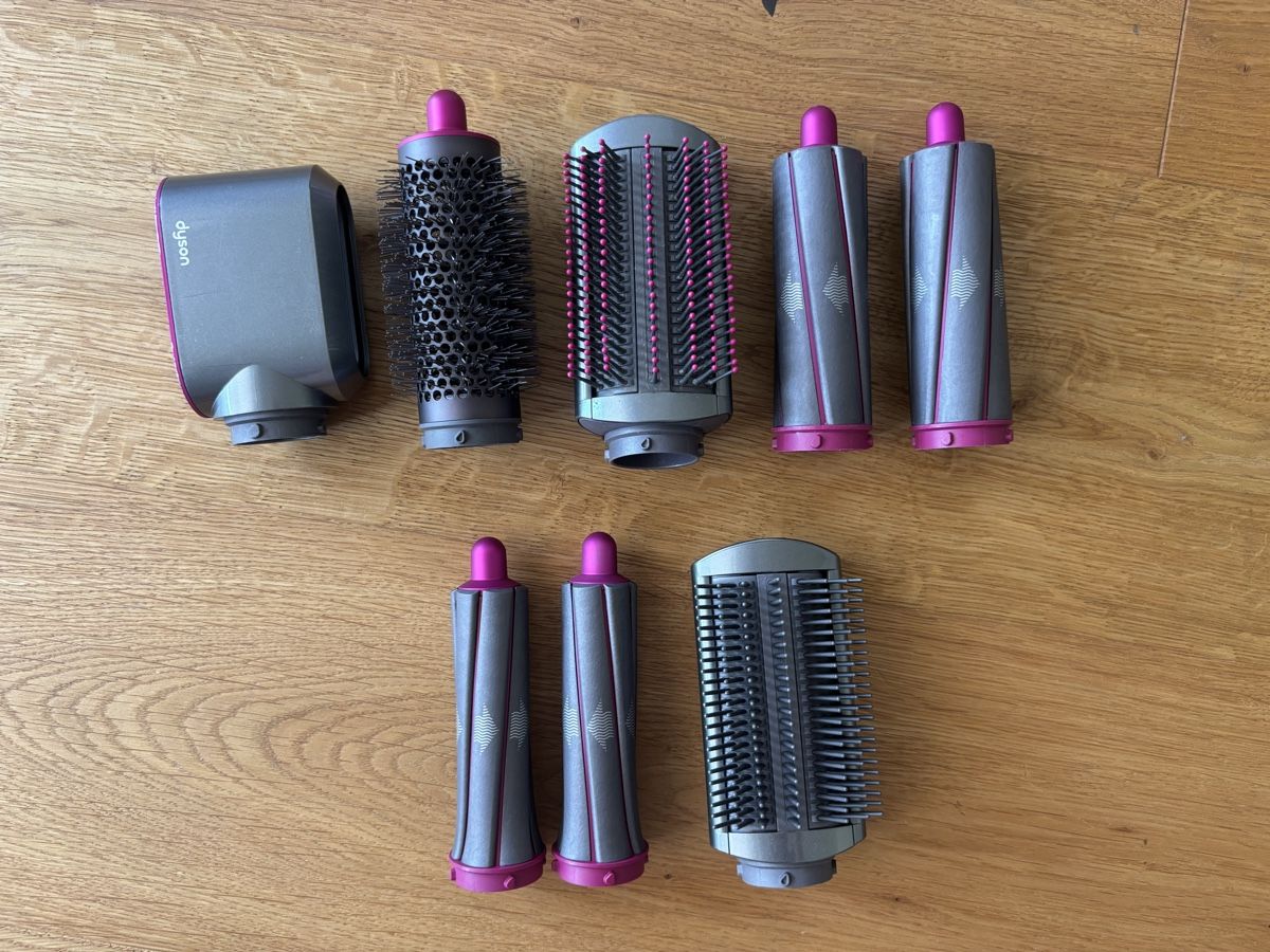 Dyson Sèche-cheveux: Aufsätze Dyson airwrap – D'occasion à Münsingen par kdi_sn97