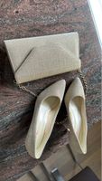 Abendtasche mit Kettchen und Pumps goldfarben gebraucht