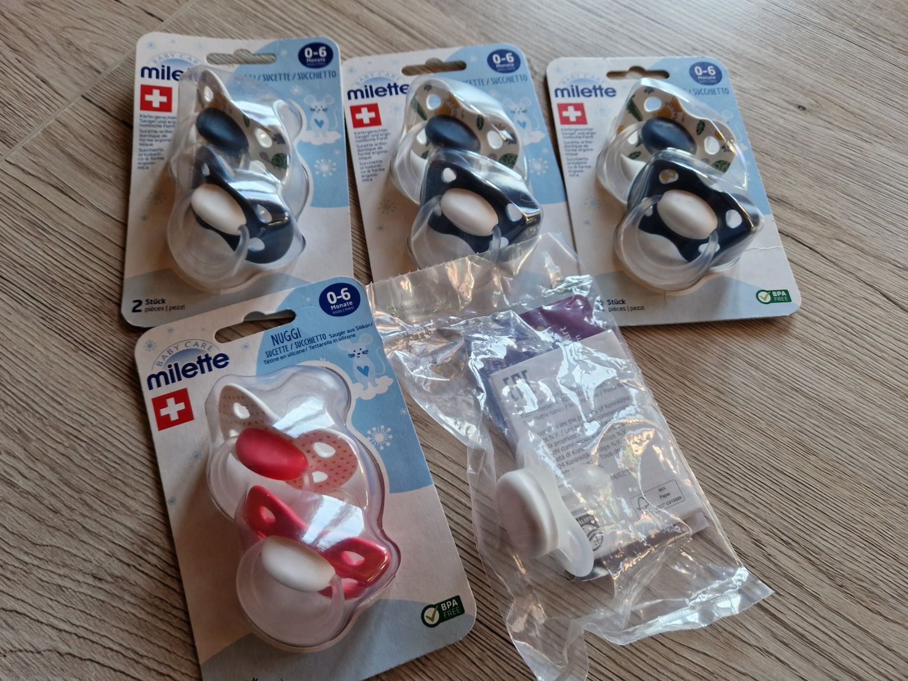 Succhiotti & catenelle porta ciuccio: Nuggis ab 0 Monaten – Nuovo e nell'imballaggio originale da Lenk im Simmental venduto da mir_8kty