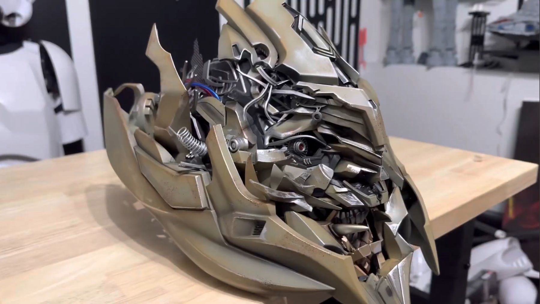 Helme & Visiere: Megatron Kopf\Helm. Hoch detailliert – Neu (gemäss Beschreibung) aus Lohn-Ammannsegg von JarvisSystem2.0 6