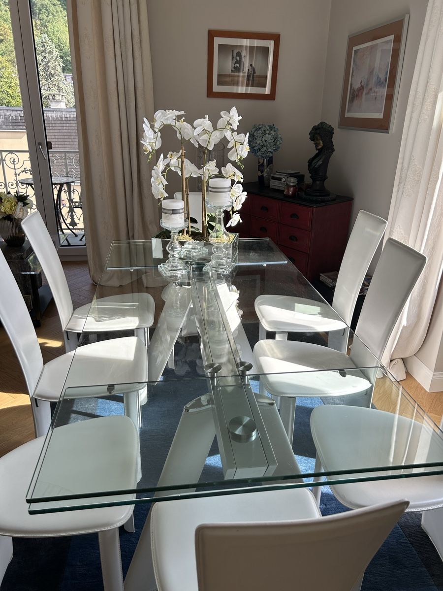 Roche Bobois Tischset: Table avec 8 chaises Design Roche Bobois – Gebraucht aus VEYTAUX von amp_7yyq 1