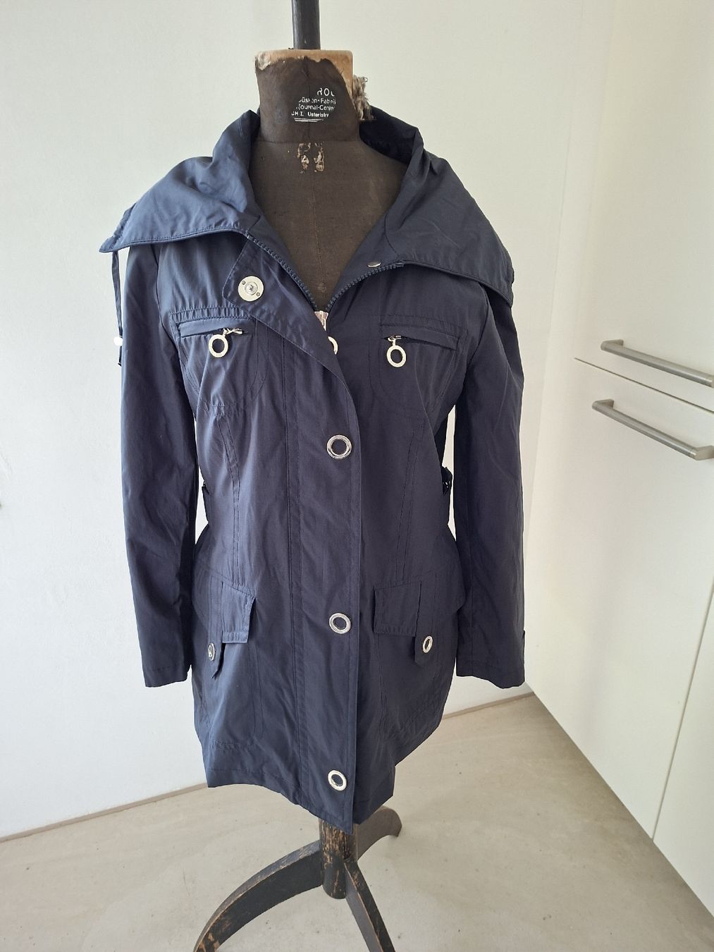 Giacche: Jacke dunkelblau, Concept K, neu, Gr. 36  – Nuovo e nell'imballaggio originale da Wolfhalden venduto da Irma-s-best
