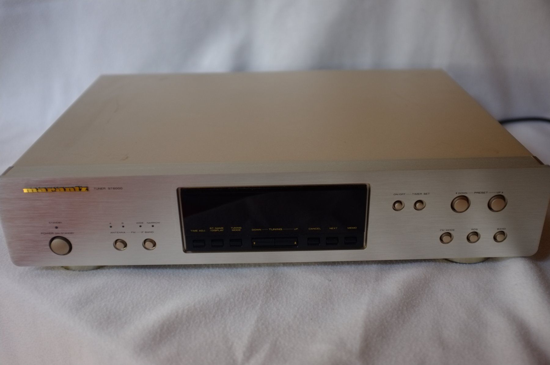 Marantz Radios: Marantz tuner ST6000 – Gebraucht aus Ennenda von HOLMEX