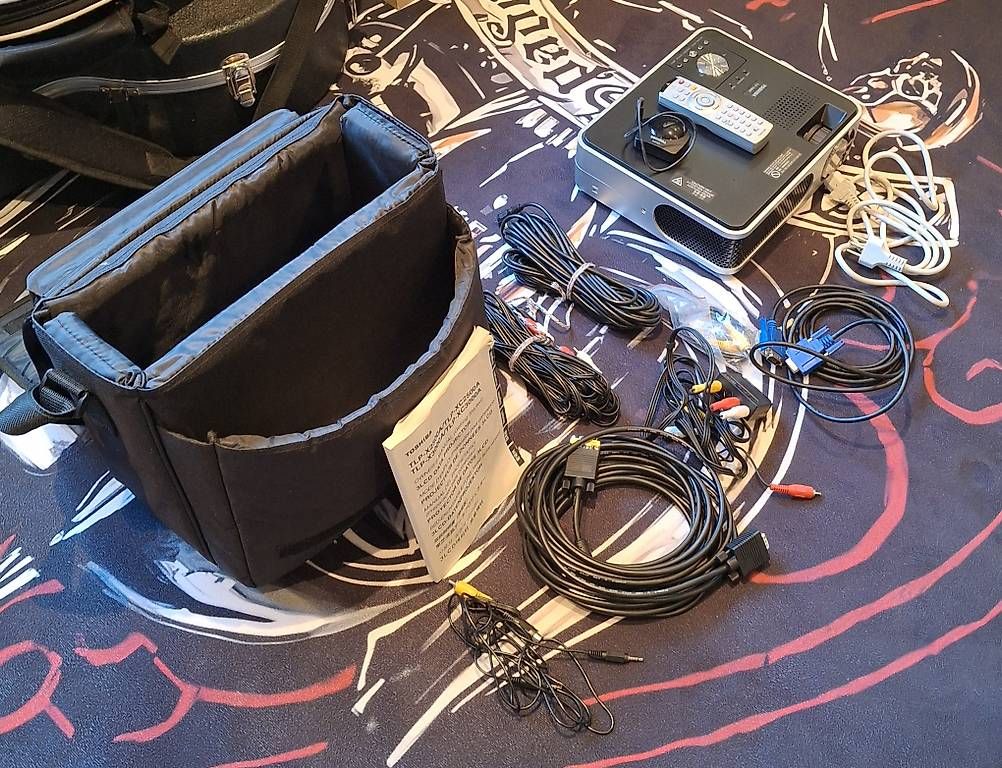 Toshiba Videoprojektoren: Toshiba TLP X3000 Projector – Neu (gemäss Beschreibung) aus Unteriberg von Durangobeni1992 2