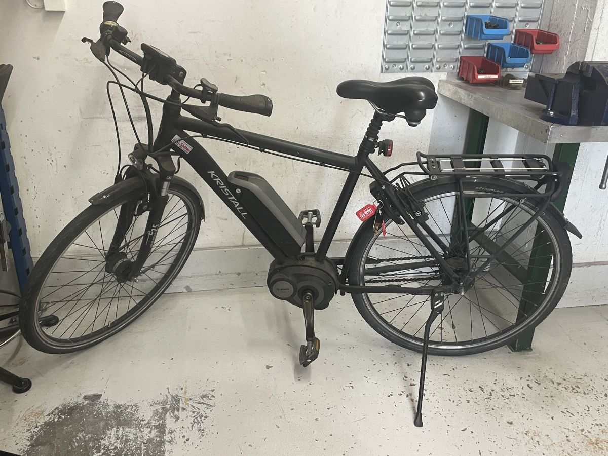 Bosch Biciclette: Kristall Elektro Velo Schwarz Gebraucht – Usato da Kriens venduto da eyo_mn9k