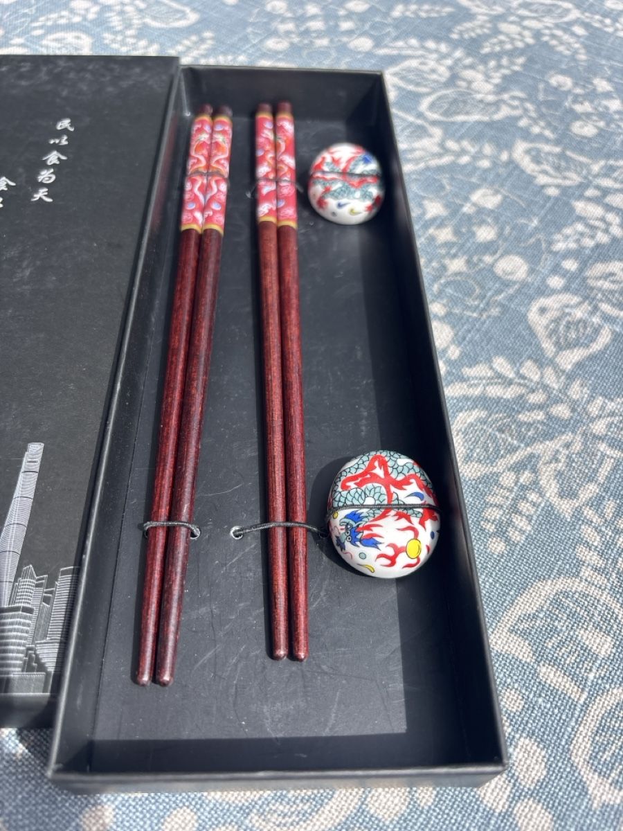Set di posate: Set de baguettes chinoises – Nuovo (secondo la descrizione) da Chêne-Bougeries venduto da Bambideluxe