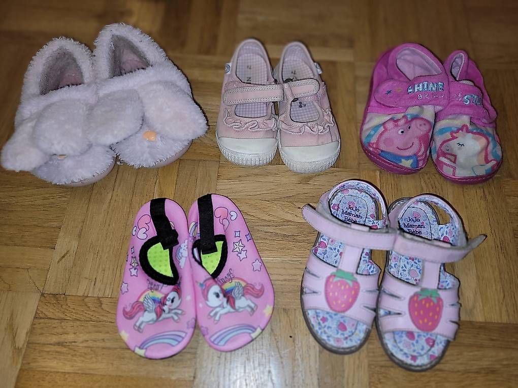 Scarpe per ragazze: Verschiedene Schuhe in Grösse 25 – Usato da Frick venduto da Spain_3