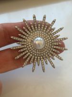 Luxus Elegante  Brosche Vintage Farbe: Silber