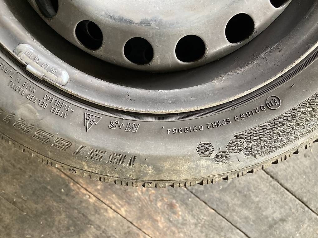 Pneus & Roues: Satz Winterräder 165/65 R14 – D'occasion à Langrickenbach par stossero71 2