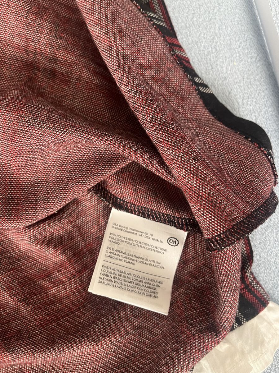 Vestiti & Gonne: Schönes Kleid im Karomuster, Grösse S – Nuovo (secondo la descrizione) da Olten venduto da sae_82z2 1