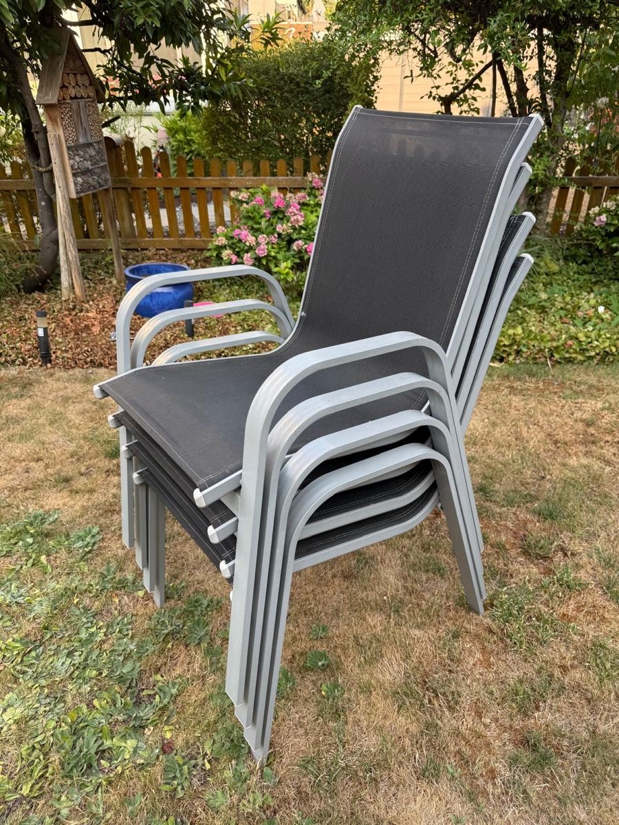 Stühle: 4 Sommerstühle mit Armlehne – Gebraucht aus Münchenstein von Thomas600