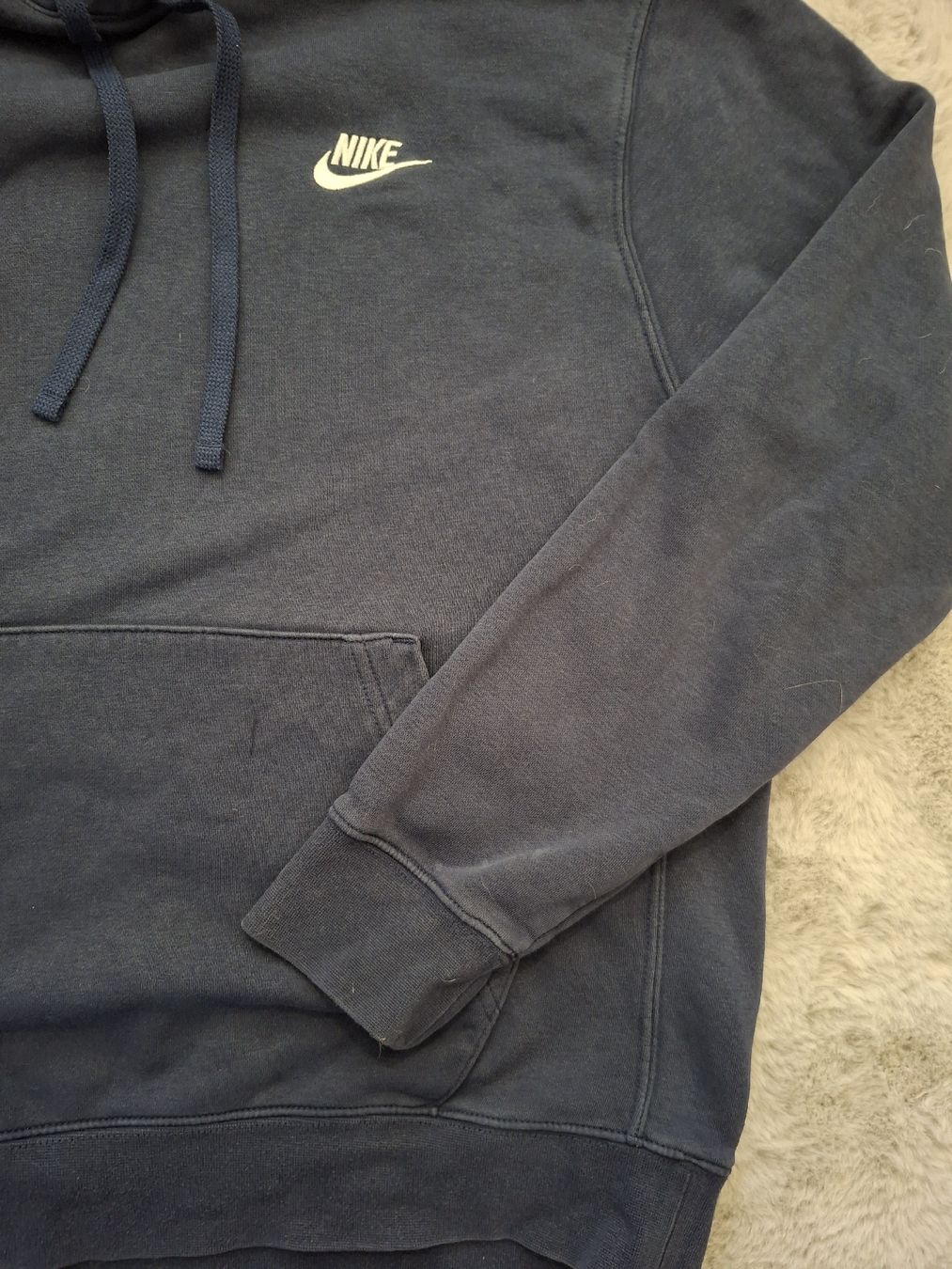 Nike Pulls & Sweat-shirts: Pull Nike bleu marine à capuche, taille M, – D'occasion à Renens VD par ser_j2fn 4