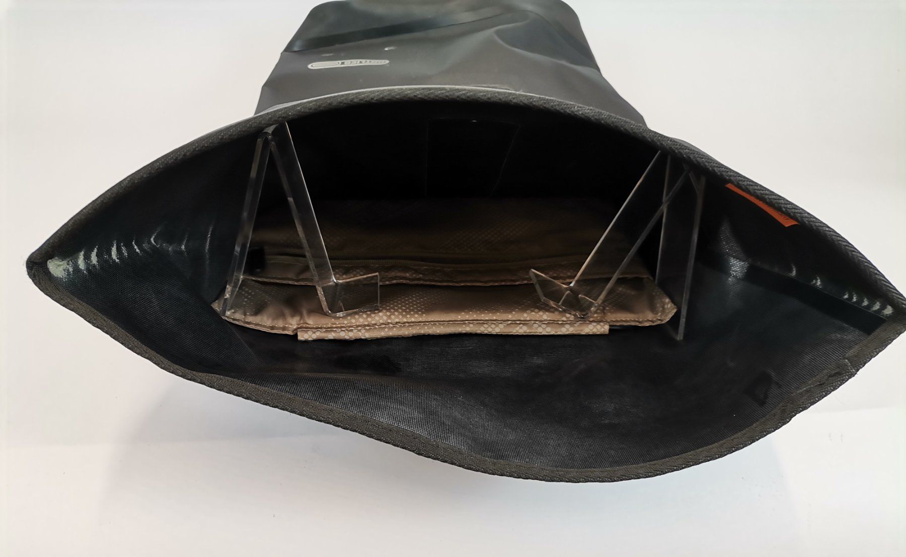 Ortlieb Zaini: ORTLIEB - Tagesrucksack, Schwarz – Usato da Schaffhausen venduto da Restwert_SH 7