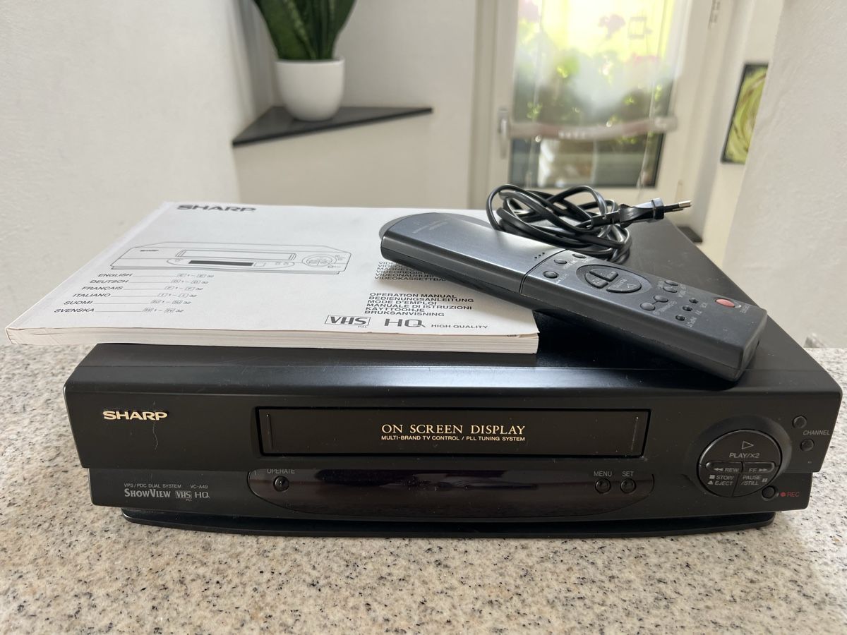Sharp Registratori: Sharp Videorecorder VC-A49GM - Retro Feeling! Top Zustand! – Usato da Schongau venduto da Retro_Shop