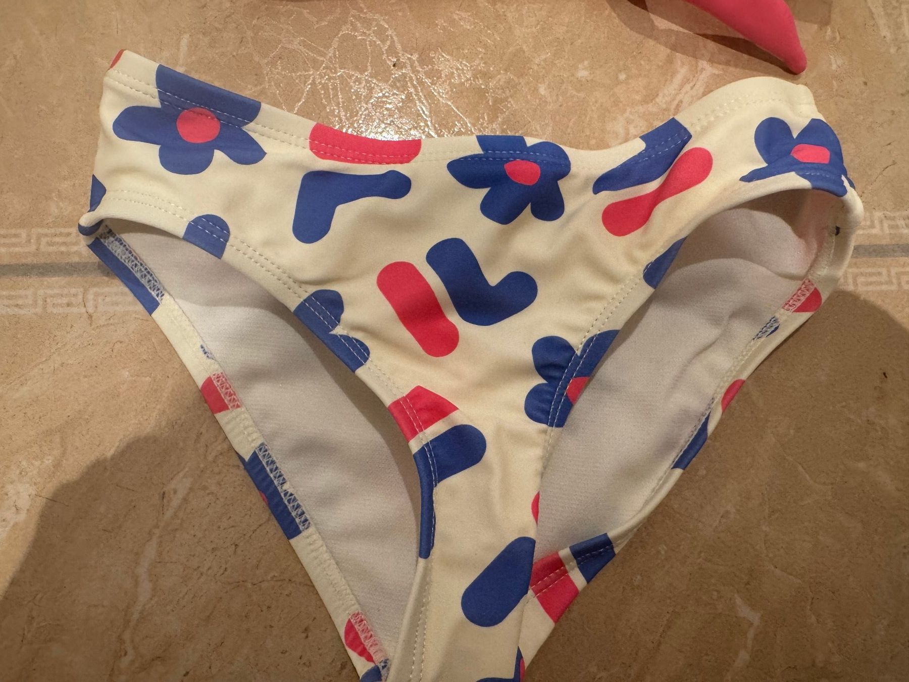 Costumi da bagno & Bikini: Fila NWT Bikini, 5-6J 110-116 – Nuovo (secondo la descrizione) da Klingnau venduto da Markus14 1