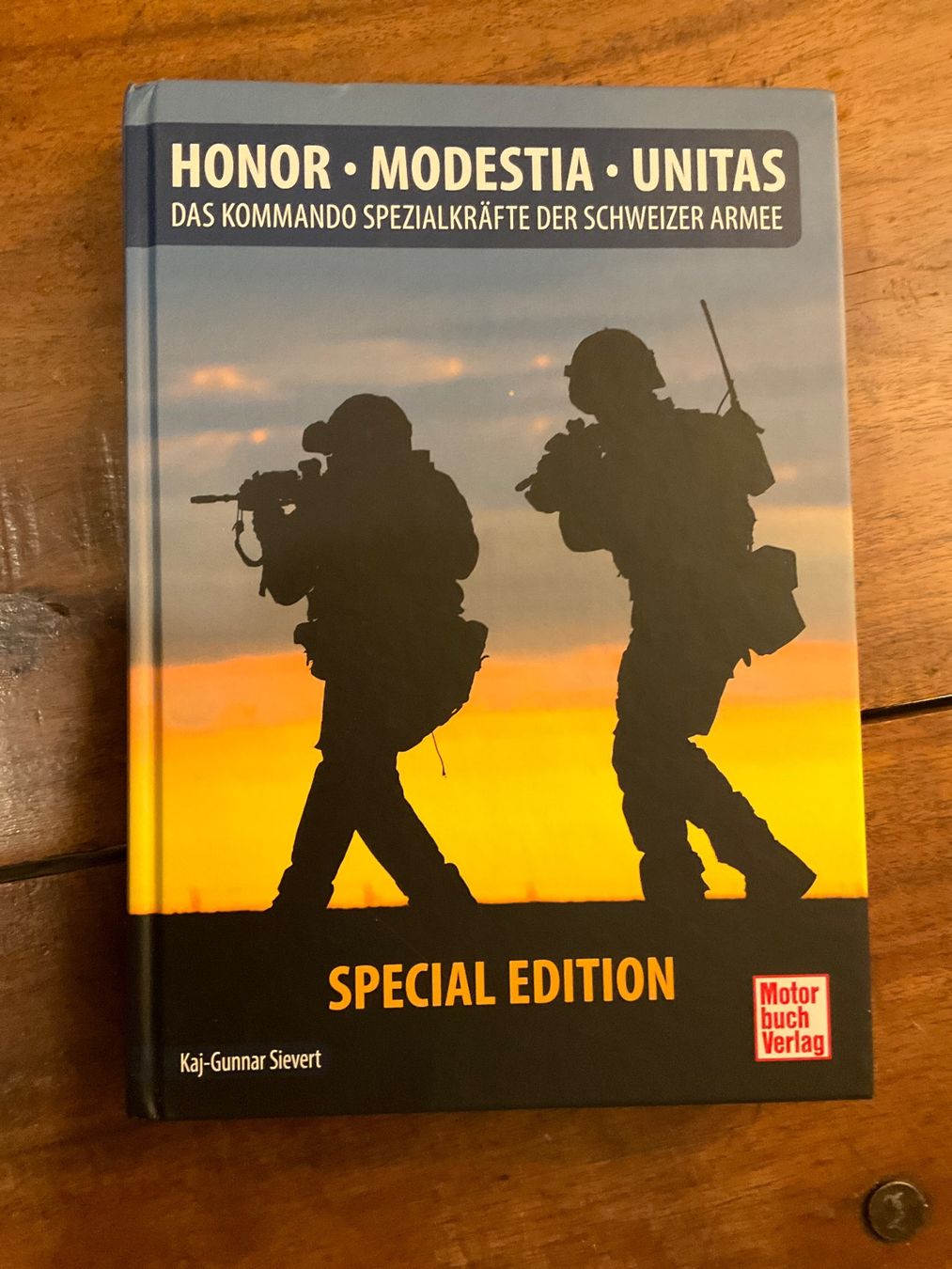 Libri: Das Kommando spezialkräfte der Schweizer armee – Usato da Avenches venduto da Lactobacille