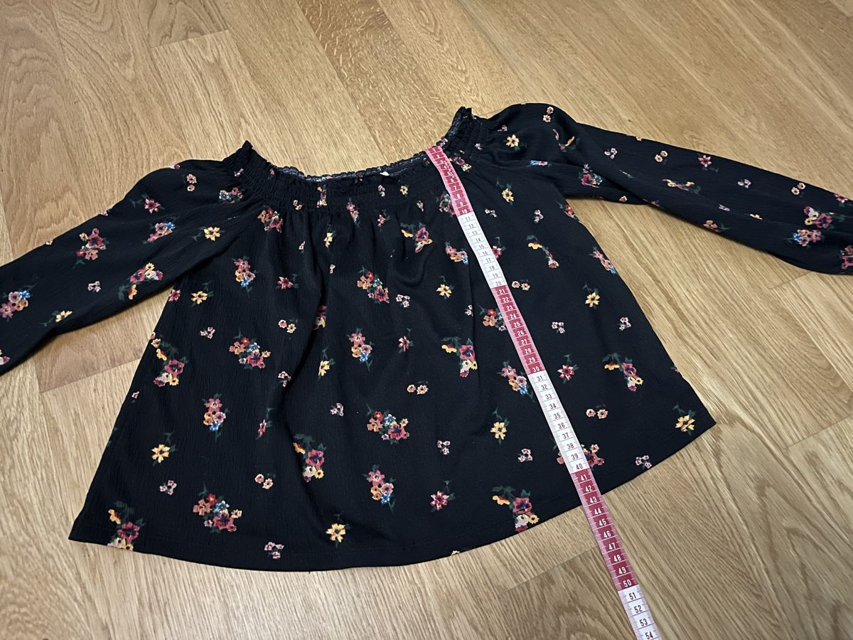 H&M Top: Schönes schulterfrei Oberteil – Usato da Zürich venduto da MariaSusanne 1
