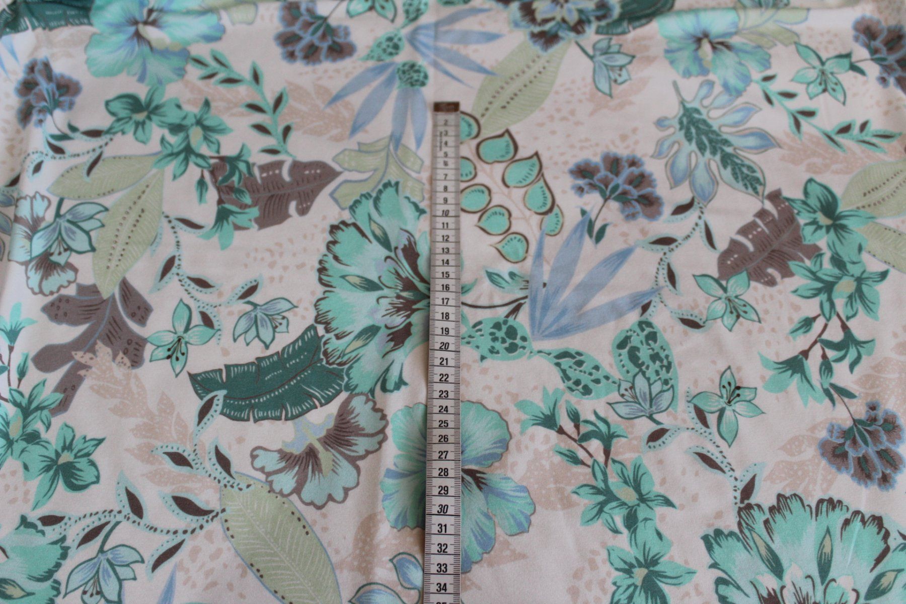 Stoffe: Stoff Viscosejersey creme/Blumen – Neu (gemäss Beschreibung) aus Obfelden von solomon111 2
