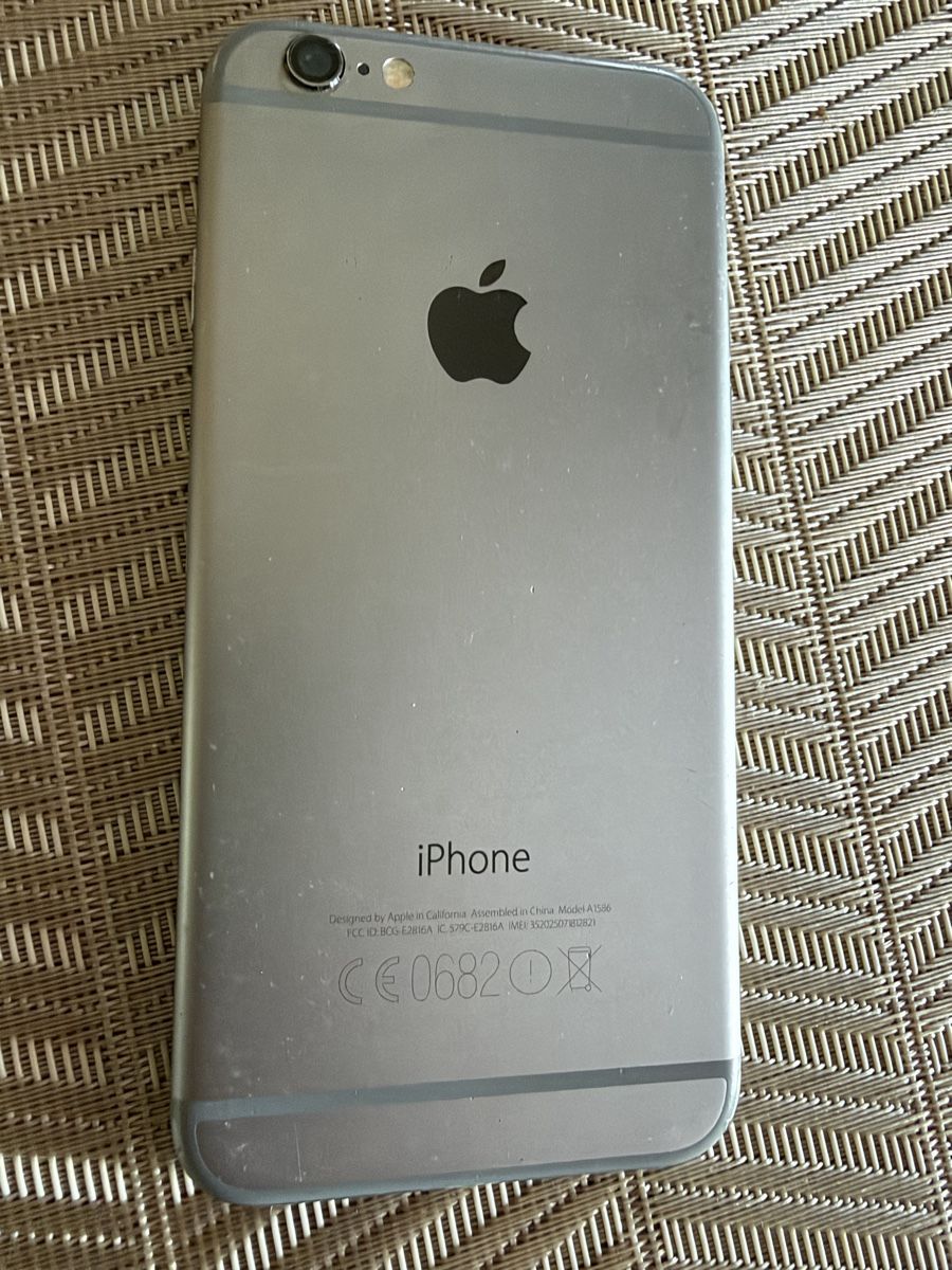 Apple Telefoni cellulari / Smartphones: Apple iPhone 6 64GB noir état correct – Usato da Vullierens venduto da gugu9 2