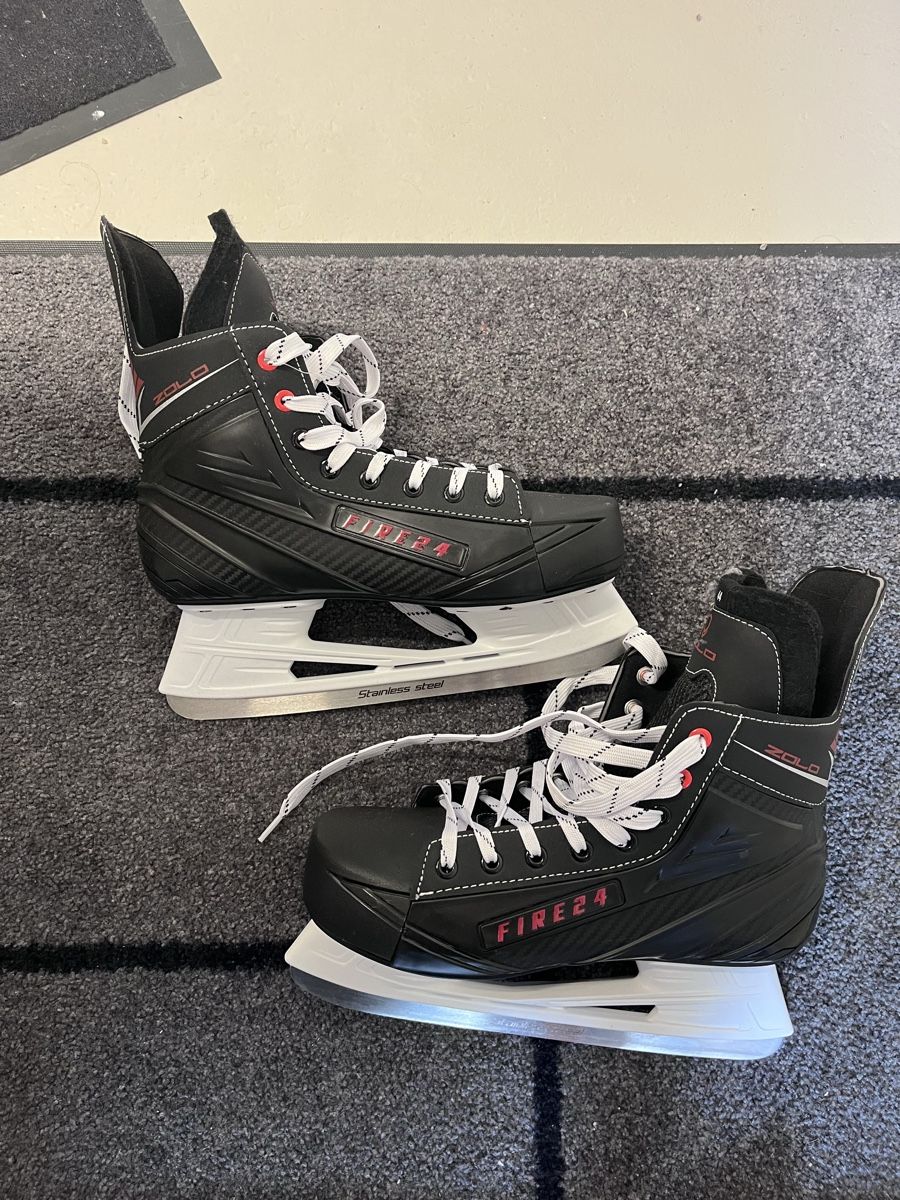 Pattini da ghiaccio: Schlittschuhe Grösse 44, Top Zustand – Usato da Langenthal venduto da nisila24 2
