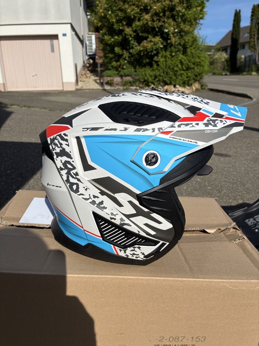Caschi & visiere: LS2 Jet Helm mit Kinnteil – Usato da Witterswil venduto da Gnumpfff 3