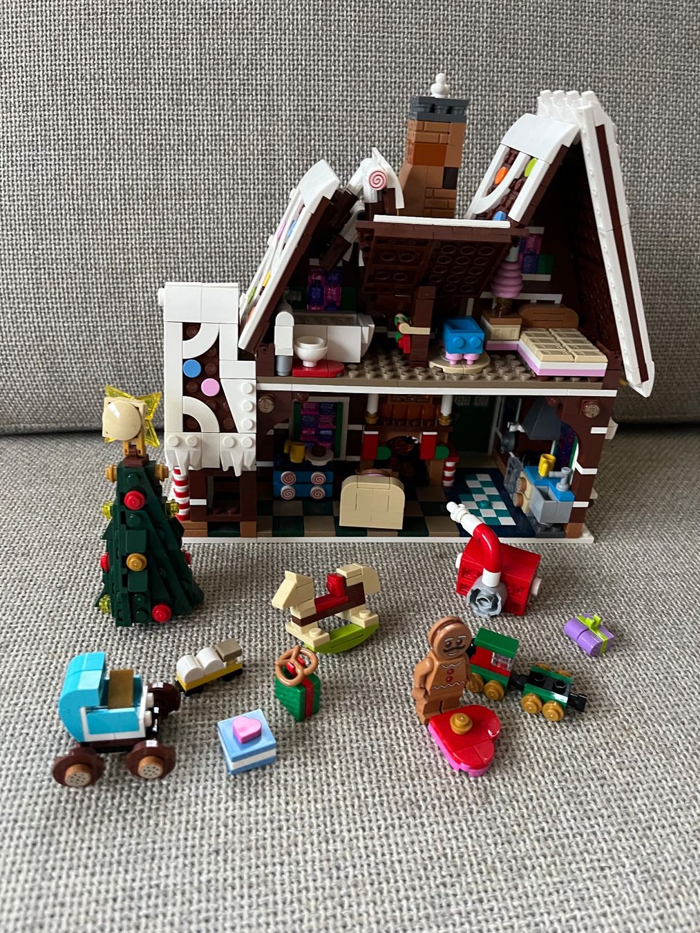 Lego Kit di costruzioni: LEGO Creator 10267 Gingerbread Haus, Winter – Usato da Baden venduto da eklym 4