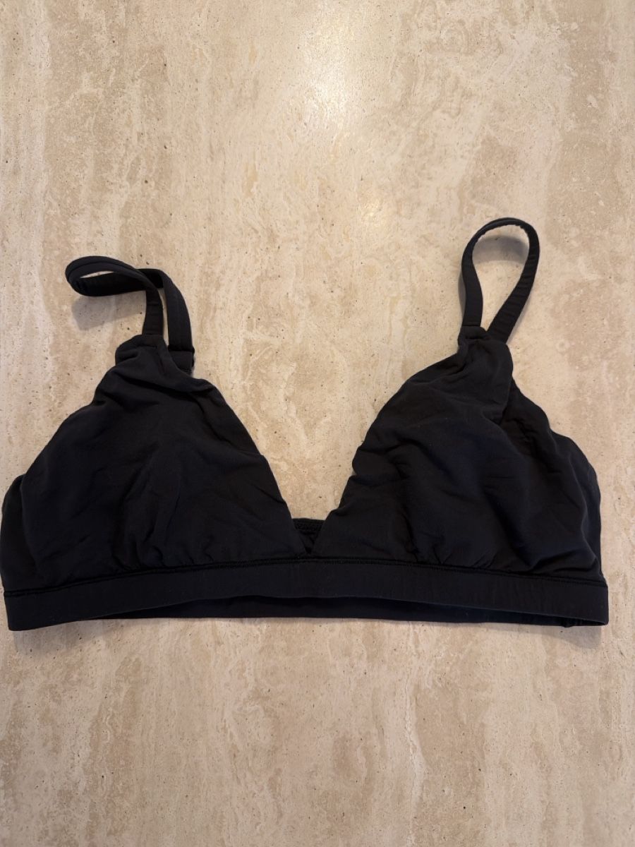 Skims Sonstige Unterwäsche: Skims Triangle Bra grösse M – Gebraucht aus Effretikon von MaisonNade
