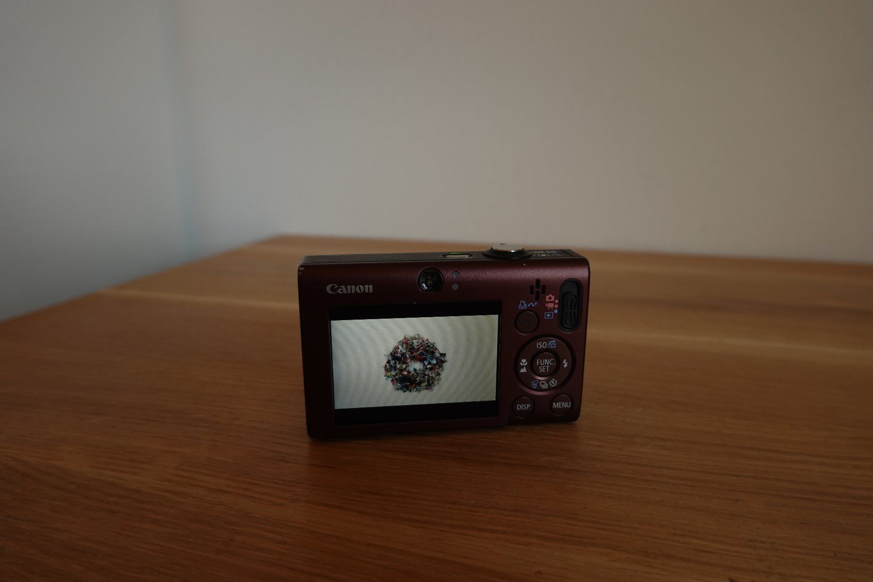 Canon Fotocamera: Canon ixus 80 IS - Braun – Nuovo (secondo la descrizione) da Fribourg venduto da mar_9vlt 6