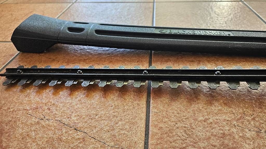 Tous les outils: Akku-Heckenschere – D'occasion à Sutz par Anker06 2
