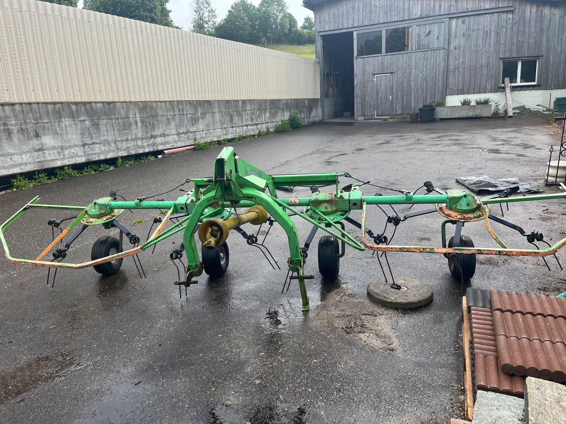 Tutte le macchine: Kreiselheuer Deutz Fahr – Usato da Mönchaltorf venduto da frabuc 3