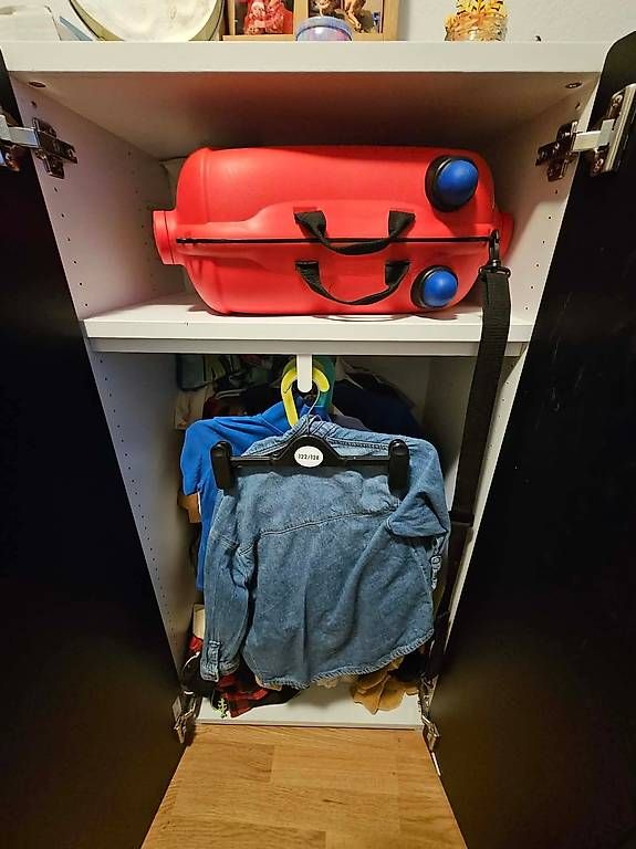 Armadi: Schrank mit Tafel integriert  – Usato da Wabern venduto da giu_8fc6 2