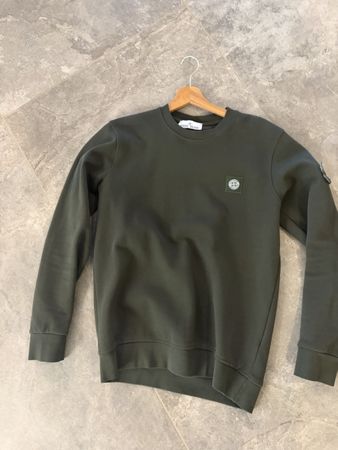 Stone islamd pulli