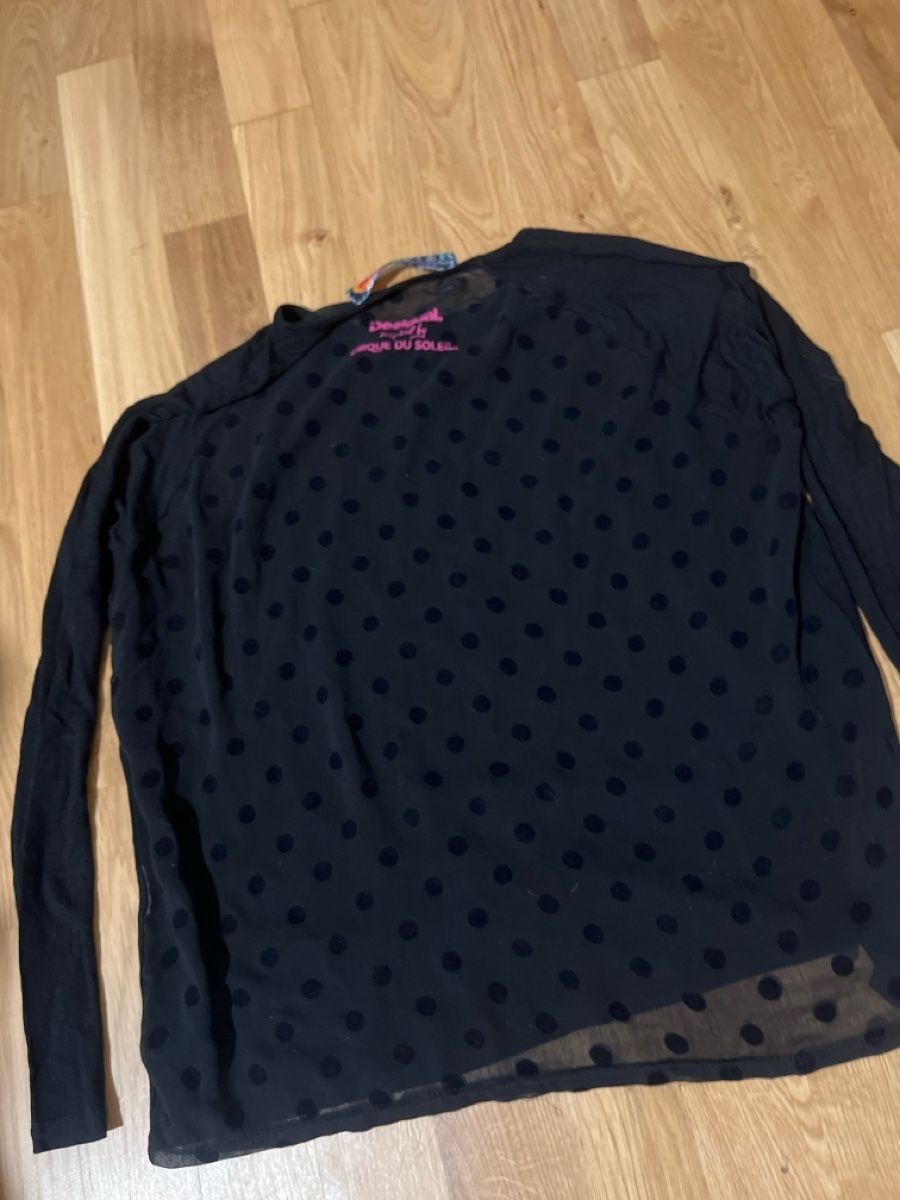 Desigual Tops: Pull noir DESIGUAL – Gebraucht aus Le Locle von Mayd_h 2
