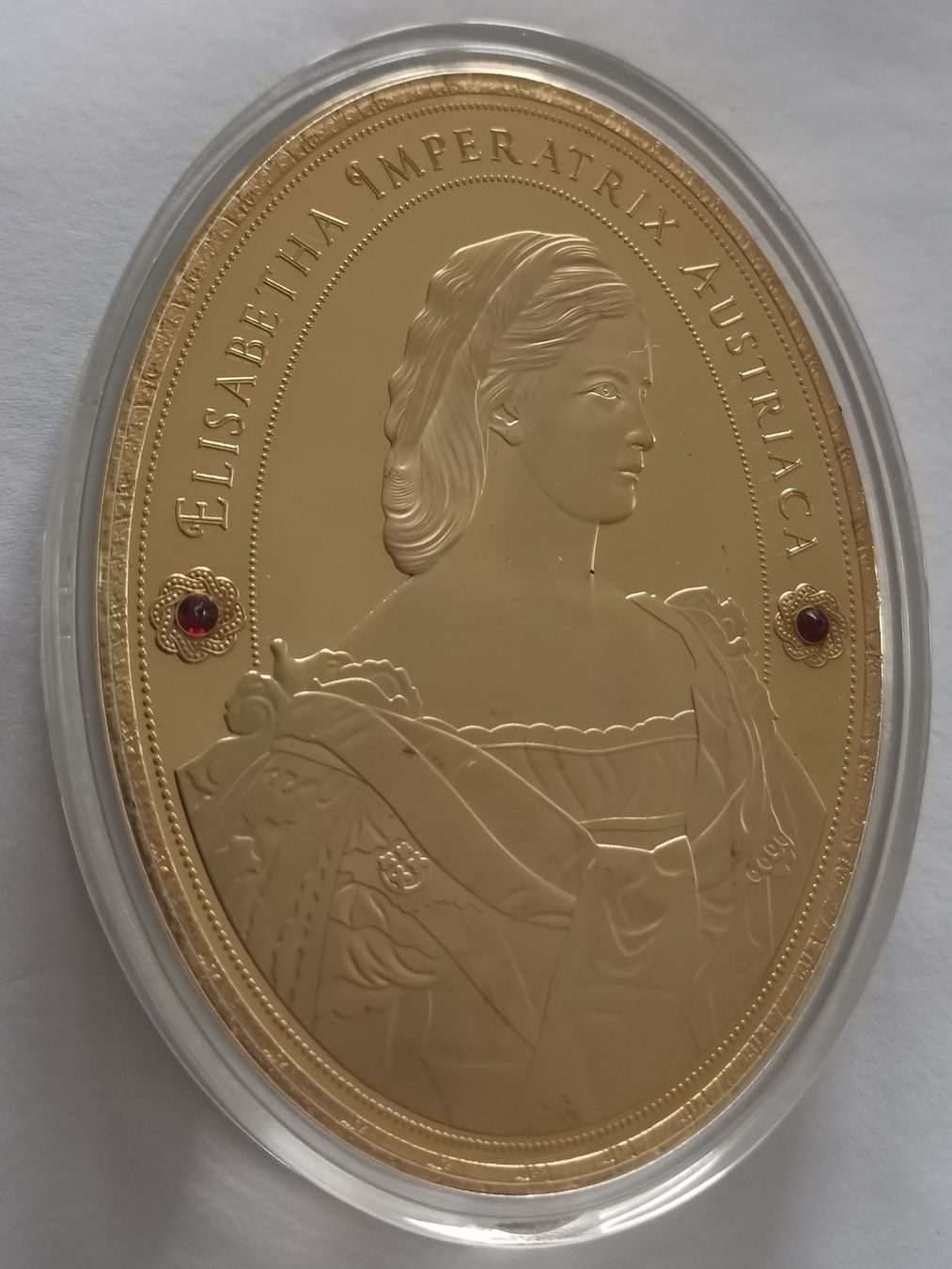Medaillen: Goldmedaille Elisabeth Imper Austria mit Swarovski Elemente – Neu und originalverpackt aus Eschenbach SG von twin02