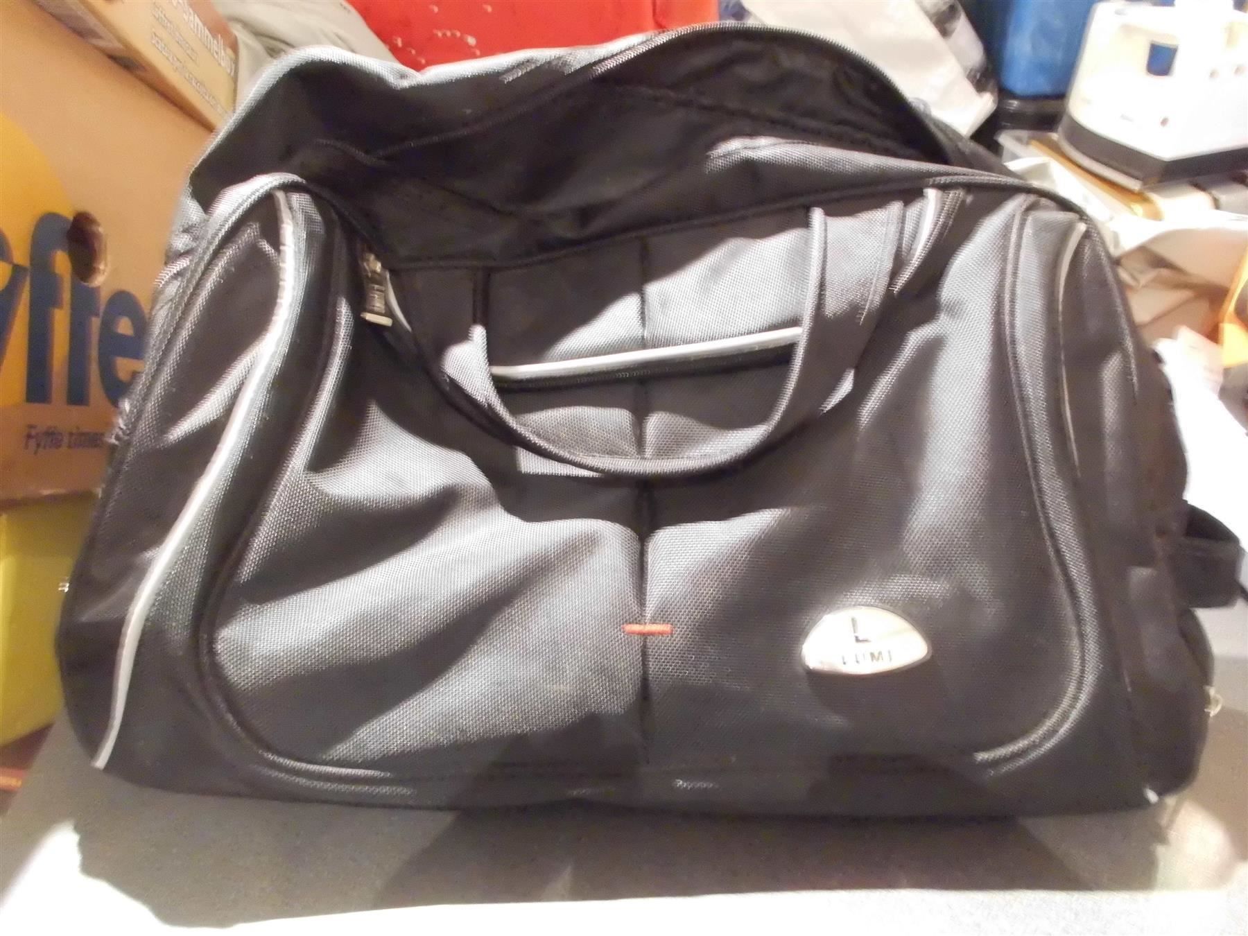 Borse: Reisetasche mit Rollen, schwarz, LUMI – Usato da Zürich venduto da abraxas1291