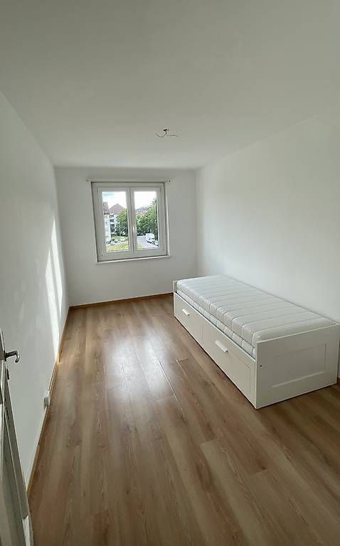 Letti: Bett – Difettoso da Grenchen venduto da ine_x88j