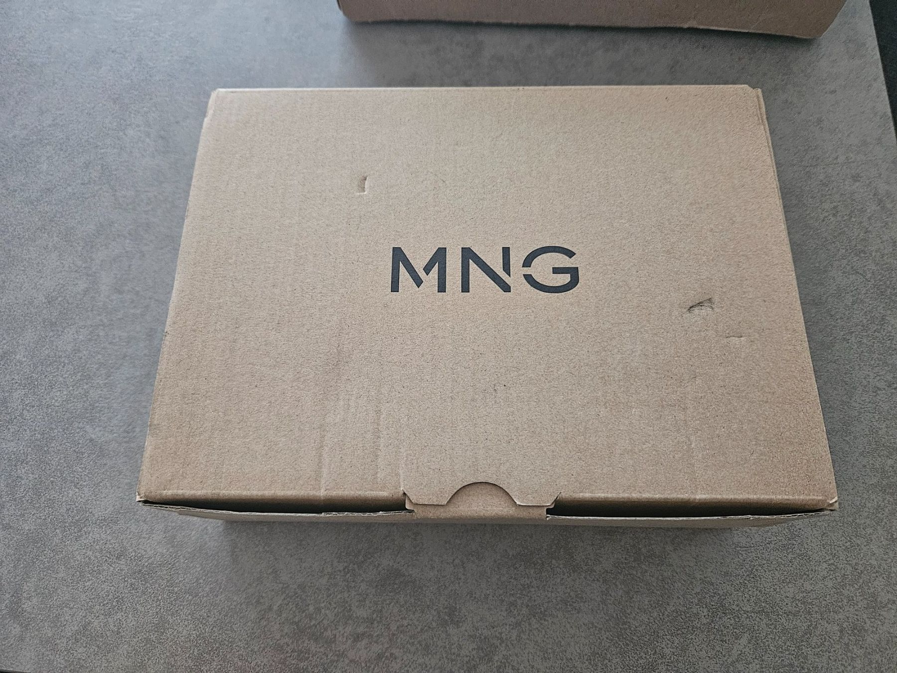 Mango Damenschuhe: Asymmetrischer Schuh mit Krokodil-Effektabsatz – Gebraucht aus Kriens von noe_5hkf 5