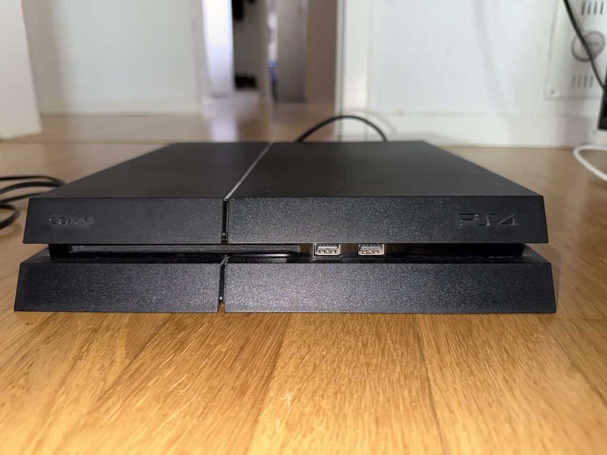 Sony Console: PS4 – Usato da Kirchberg BE venduto da Chrigu_86 1