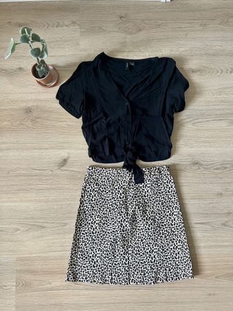 Leorock mit Bluse XS