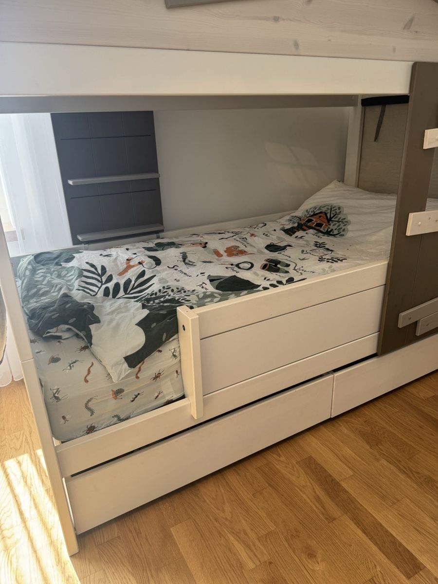 Letti: Lifetime Kinderbett Hideout – Usato da Zürich venduto da joal2 2