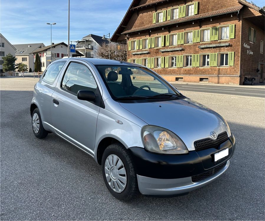 Toyota Yaris 1.0i, 07.2022 MFK / Frisch ab Service!