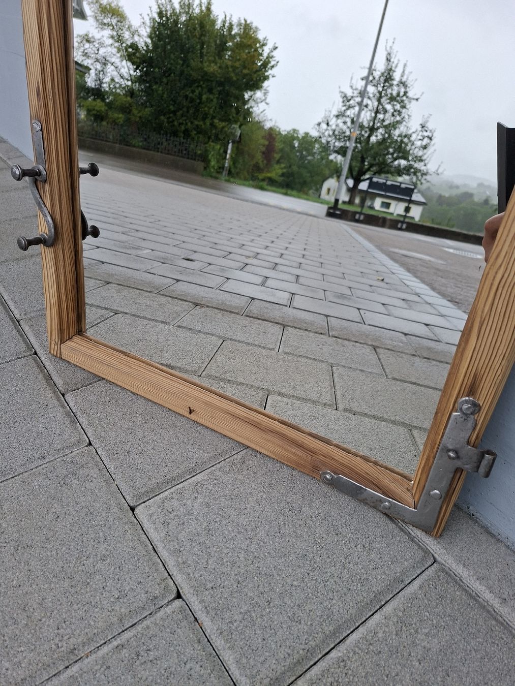 Fenster: Antikes Fenster mit Spiegel – Gebraucht aus Ganterschwil von HeidiuPeter 4
