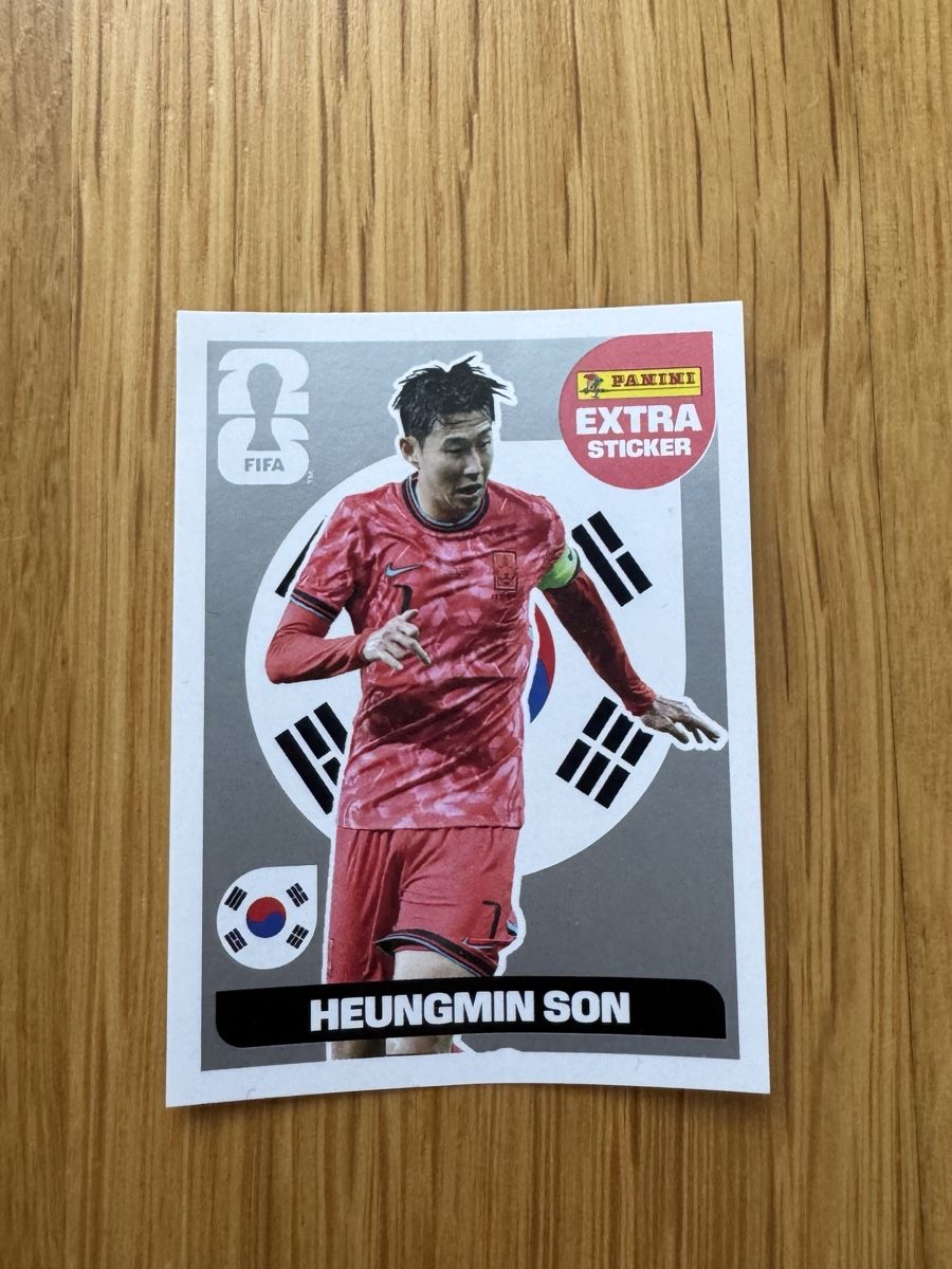 Panini Carte collezionabili: Panini Extra Sticker Heungmin Son Silber WM 2026 – Nuovo (secondo la descrizione) da Bern venduto da whm_5bhw