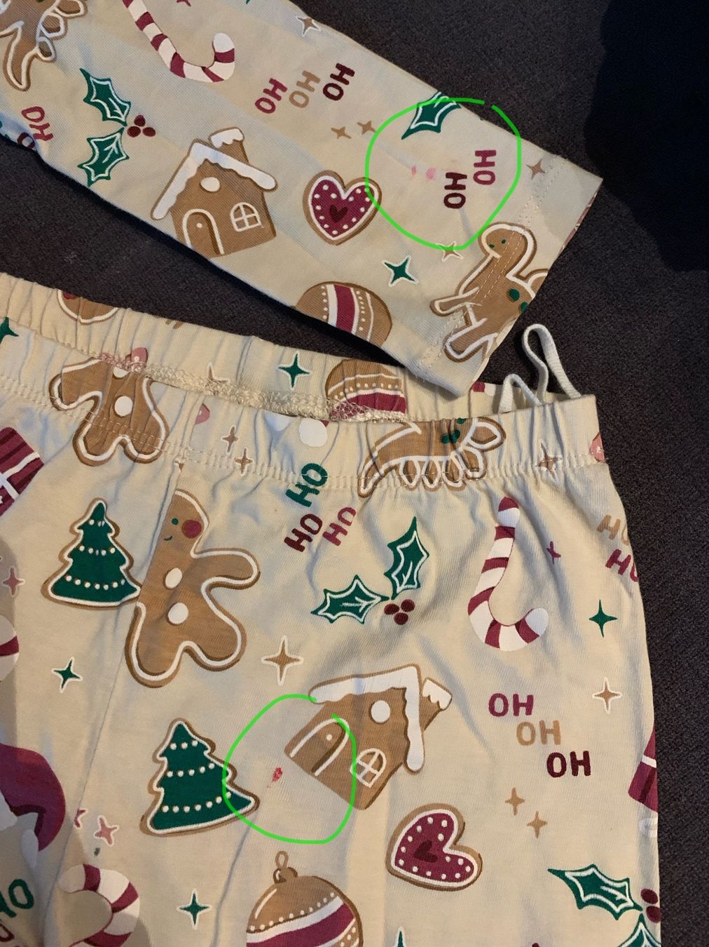 H&M Pigiama & Simili: Weihnachts Pyjama Kinder Gr. 110/116 – Usato da Bülach venduto da engeli92 1