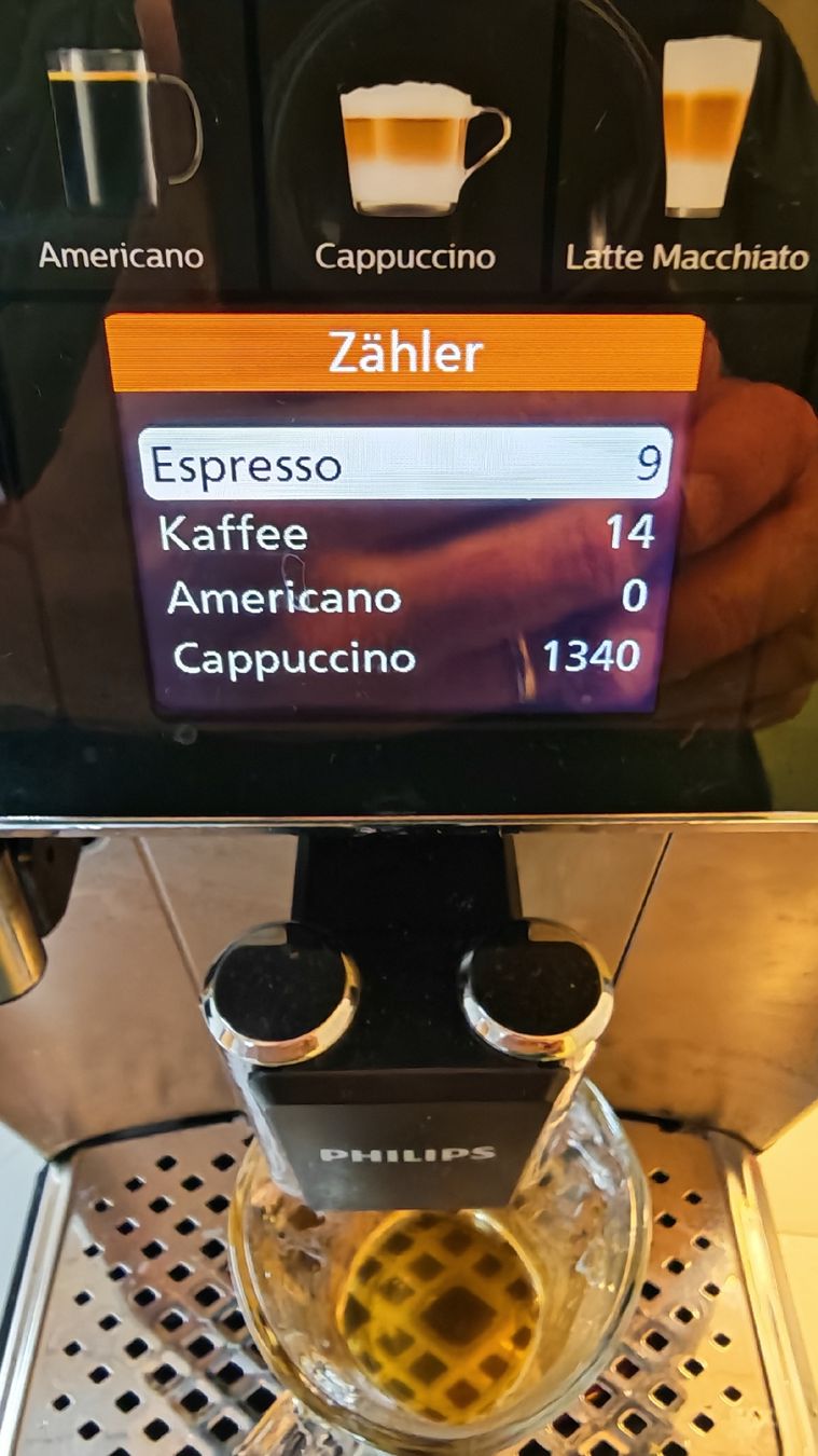 Philips Macchine per caffè & Macchine per espresso:  Philips LatteGo 5400 Series – Difettoso da Tobel venduto da Snicket 5