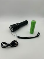 LED Taschenlampe 1000+ Lumen USB wiederaufladbar IP54 Alumin